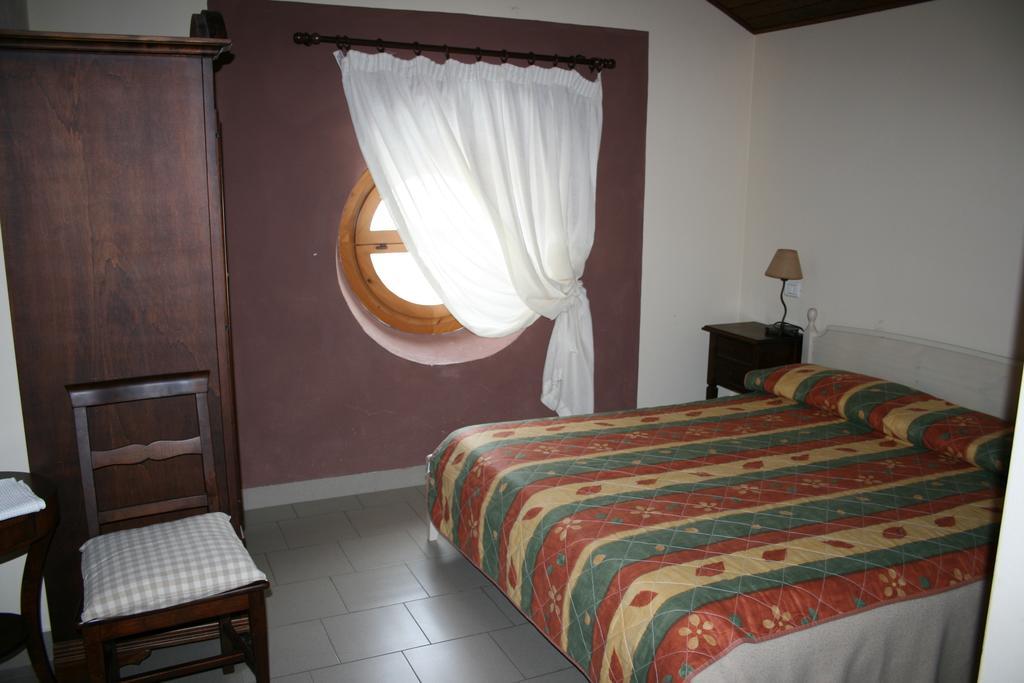 Locanda Del Sorriso Entracque Chambre photo